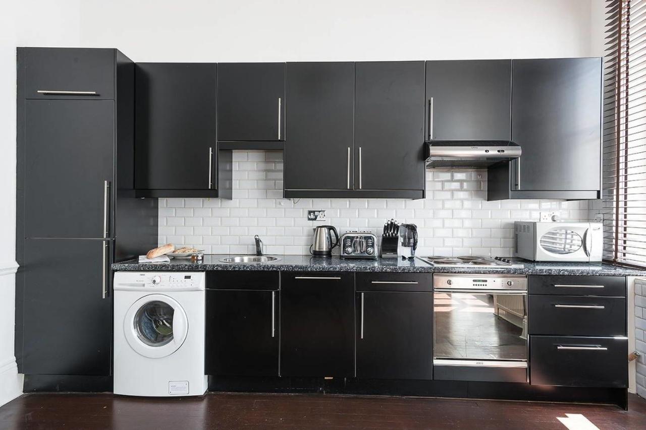 Traditional Stylish 1br Near Hyde Park Appartamento *