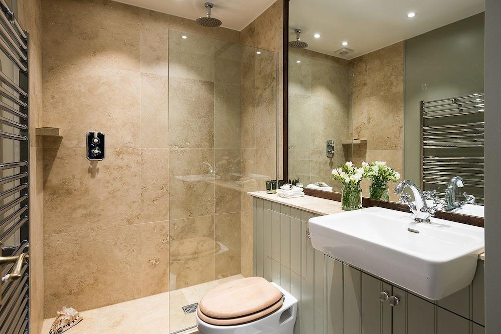 Traditional Stylish 1br Near Hyde Park Appartamento *